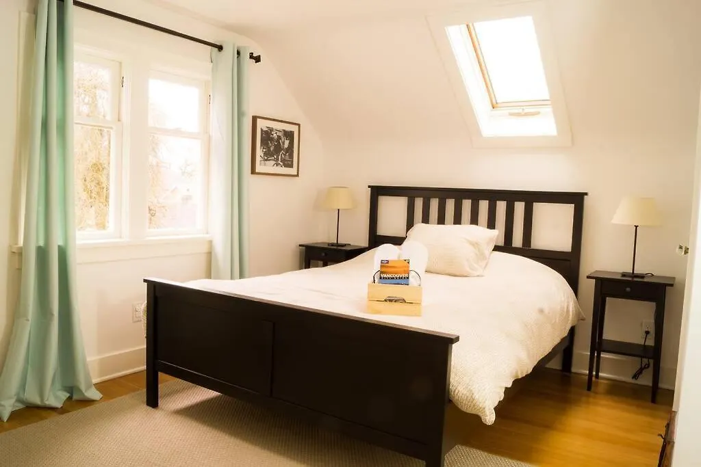 וונקובר 5Br,3Ba Family Friendly City Cottage בית נופש