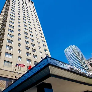 Century Plaza Ванкувер