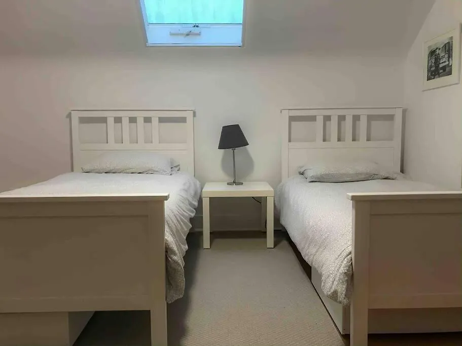 5Br,3Ba Family Friendly City Cottage Vancouver Holiday home