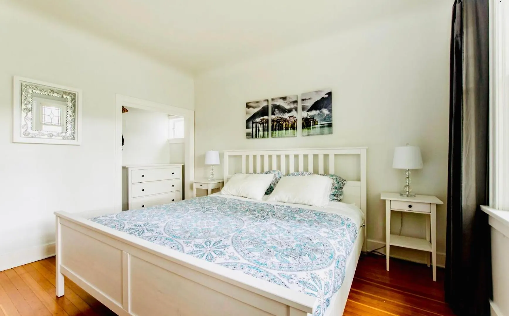 Holiday home 5Br,3Ba Family Friendly City Cottage Vancouver Canada